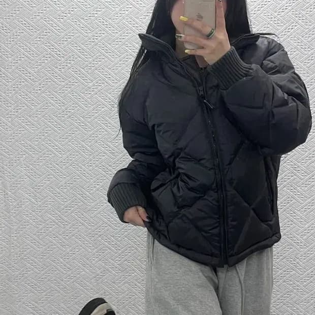 챔피언 올드스쿨 모던락시크 퀄팅 패딩 105 C07541