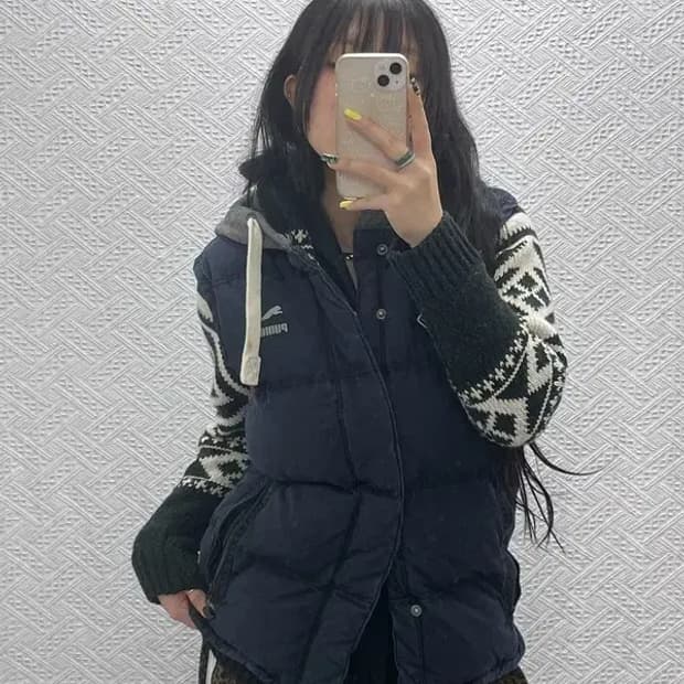 푸마 올드스쿨 빈티지 자수패치 후드 패딩 조끼 M C07592