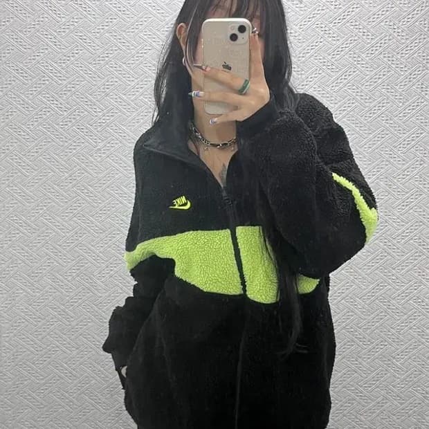 나이키 빈티지 키치 빅스우시 뽀글이 양털 후리스 105 C07602