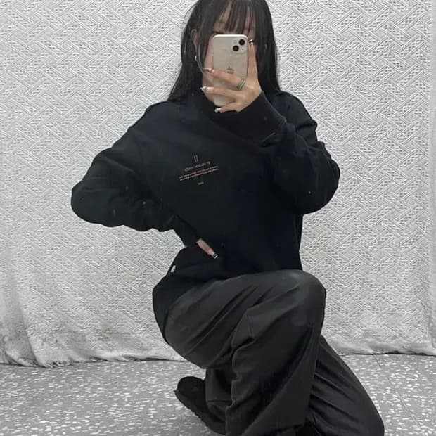 메종미네드 모던시크 캐주얼 빈티지 맨투맨 L C07708