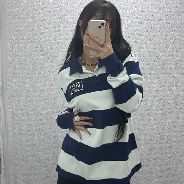 OIOI 오아이오아이 캐주얼 자수로고 긴팔카라티 100 C05421