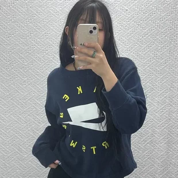 나이키 올드스쿨 레트로 세미크롭 맨투맨 S C07719