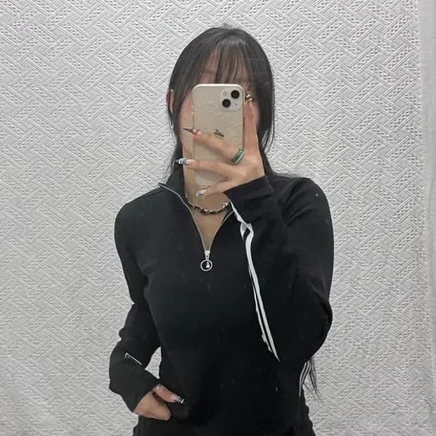 아디다스 빈티지 캐주얼 슬림핏 져지 크롭 반집업 맨투맨 L C07840