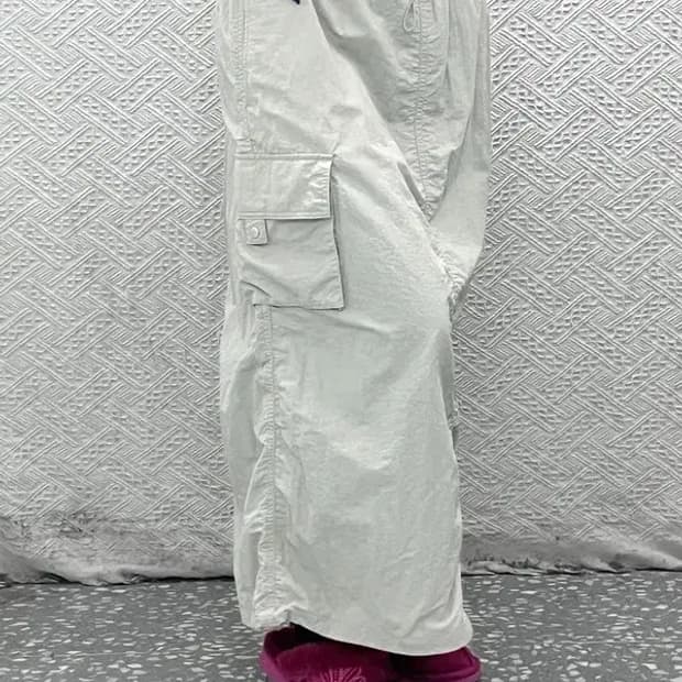 무신사스탠다드 고프코어 스트릿힙 카고 롱스커트 L C07954