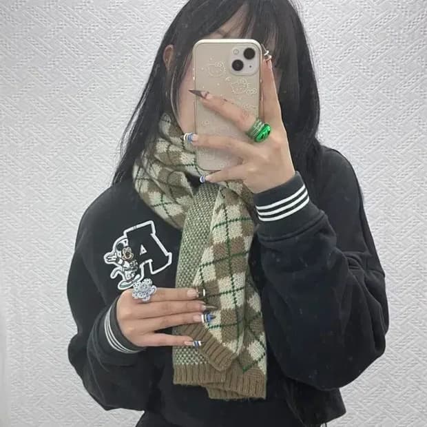 에잇세컨즈 빈티지 키치 아가일체크 목도리 F C07993