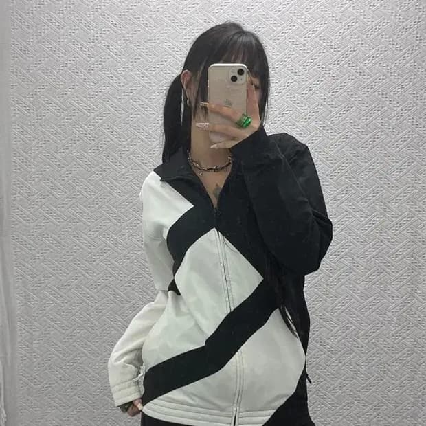 아디다스 빈티지 빅로고 이큅먼트 바람막이 자켓 85 C08050