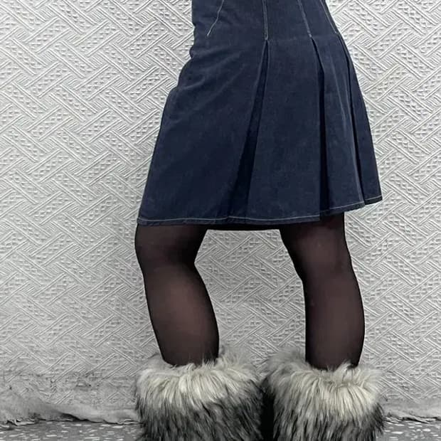 리바이스 엔지니어드 플레어 여리 데님 청치마 27인치 C08270