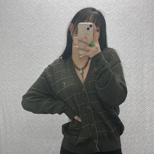 입생로랑 YSL 모던캐주얼 말차카키 스트라이프 가디건 95 C08332