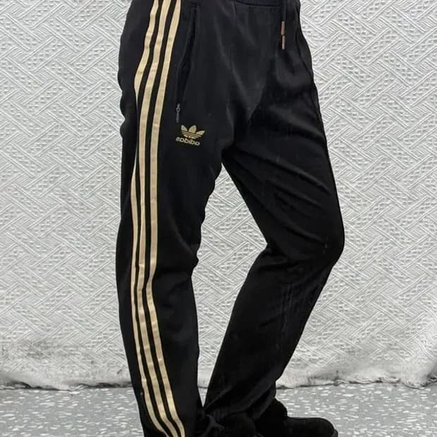 아디다스 흑탭 Y2K 유로파 대장핏 검골 트랙팬츠 95 C08505