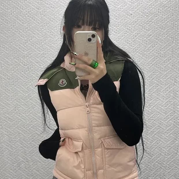 몽클레어 레트로 00's 딸기우유 말차 구스다운 패딩 조끼 C08518