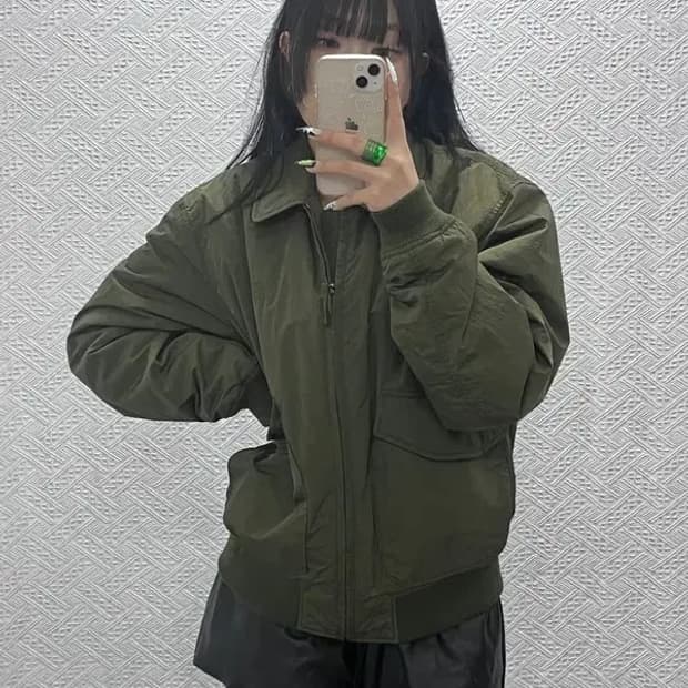 유니클로 X JW앤더슨 말차카키 패디드 블루종 항공점퍼 L C08558