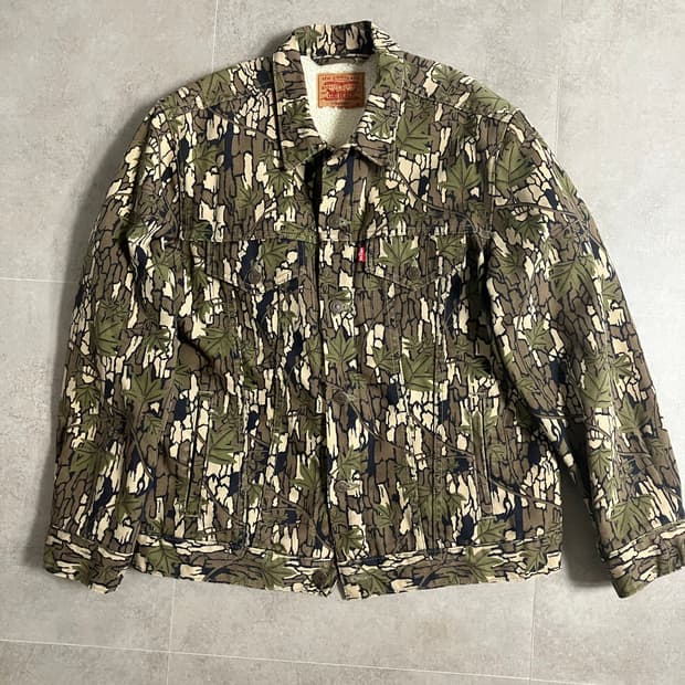 슈프림 리바이스 트러커 자켓 리얼트리