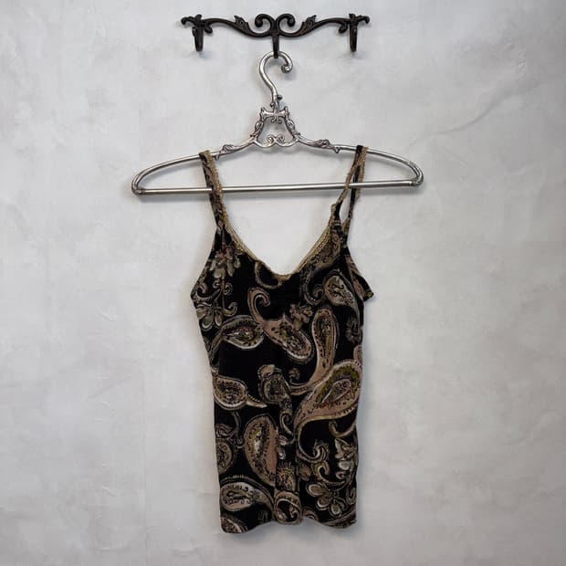 Dark brown ethnic beads paisley 슬리브리스