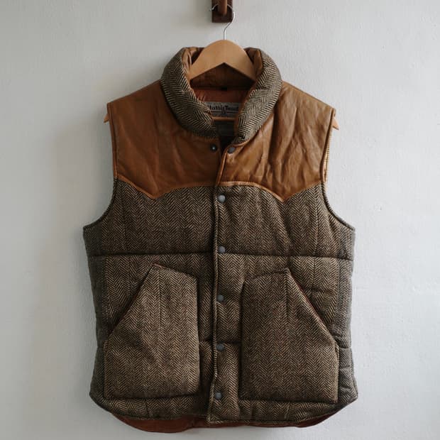 해리스 트위드 다운 베스트