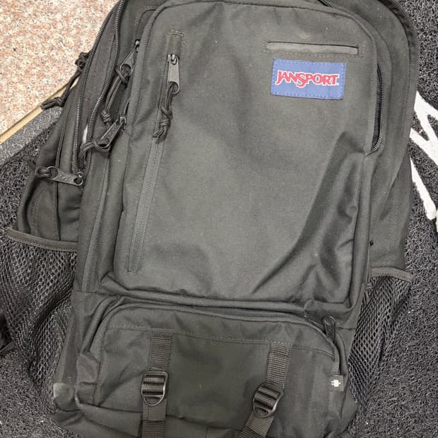 잔스포츠 엔보이 블랙