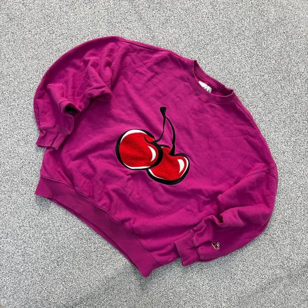 1 키르시 체리 로고 맨투맨 긴팔티 0413J