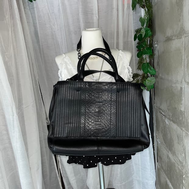 가죽 체인 숄더백