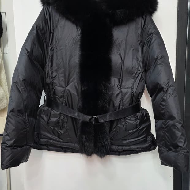 지스튜디오 여성 사가폭스 구스 패딩