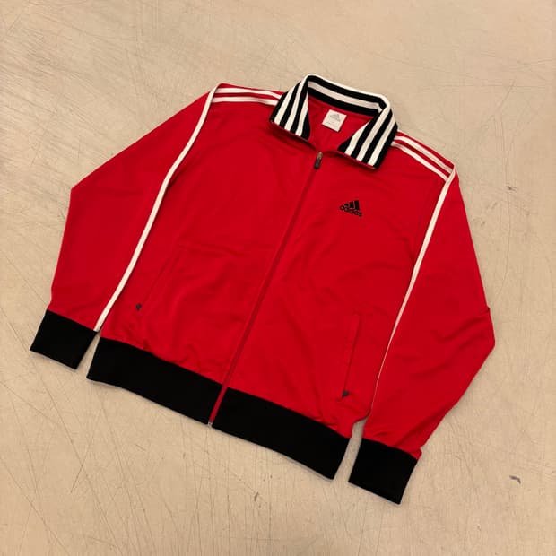 아디다스 이큅먼트 삼선 트랙탑 져지