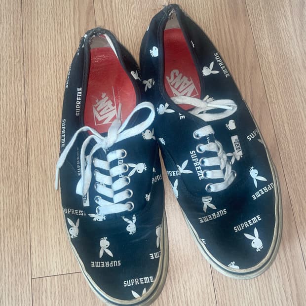 (270) 반스xSupreme Playboy 콜라보 블랙 스니커즈