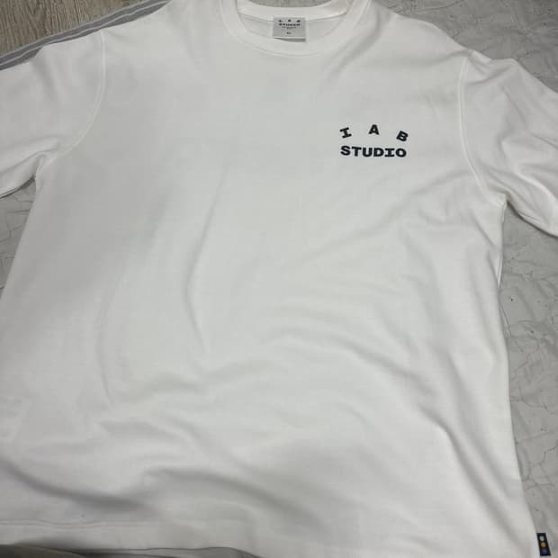 아이앱 티셔츠 화이트