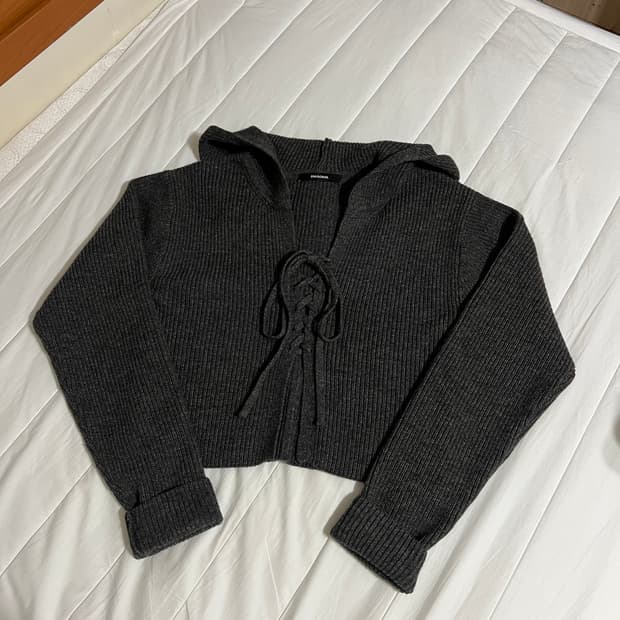 다이애그널 후드 니트