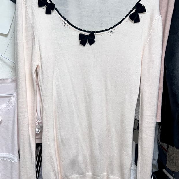 빈티지 히메갸루깔 리본 큐빅 니트