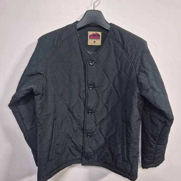 Mountain Adventure 블랙 퀼팅 자켓 m