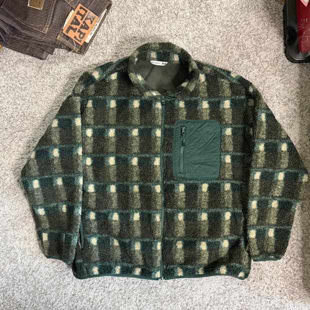 유니클로 JW앤더슨 플리스 자켓