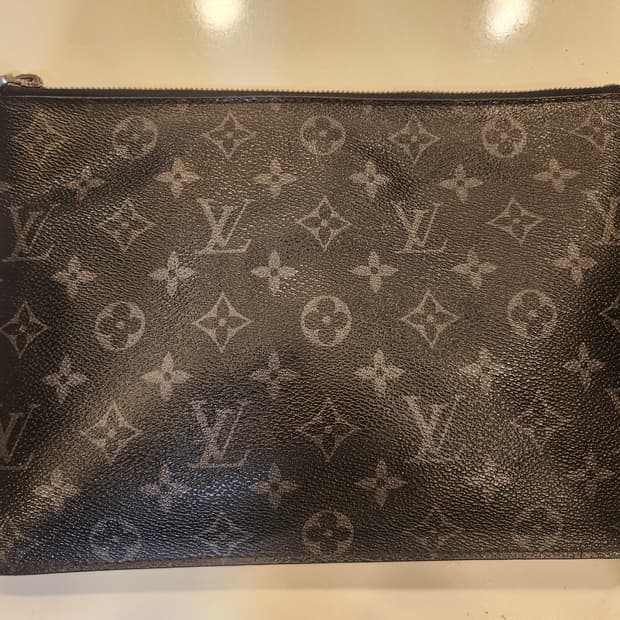 루이비통 클러치 