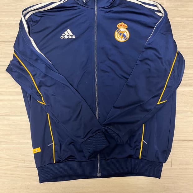 아디다스 레알 트랙탑