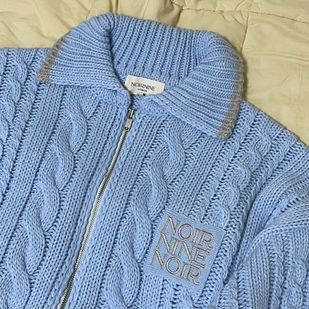 누아르나인 니트집업