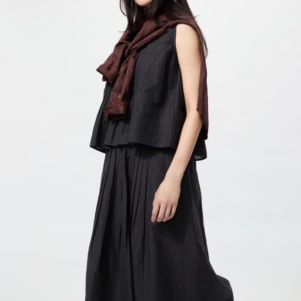 유니클로 리넨블렌드턱롱스커트 블랙 L