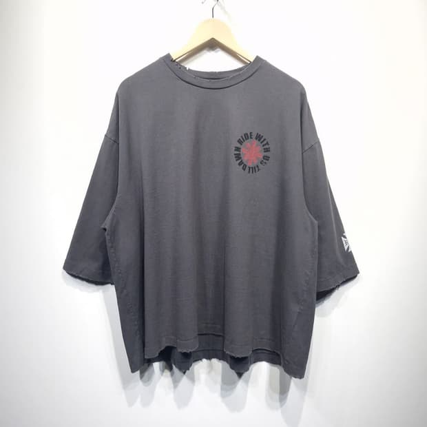 인세인개러지x틸던 3/4슬리브 차콜