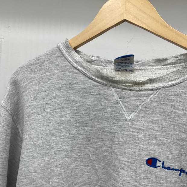 L) 90's USA MADE CHAMPION V-GUESST 맨투맨