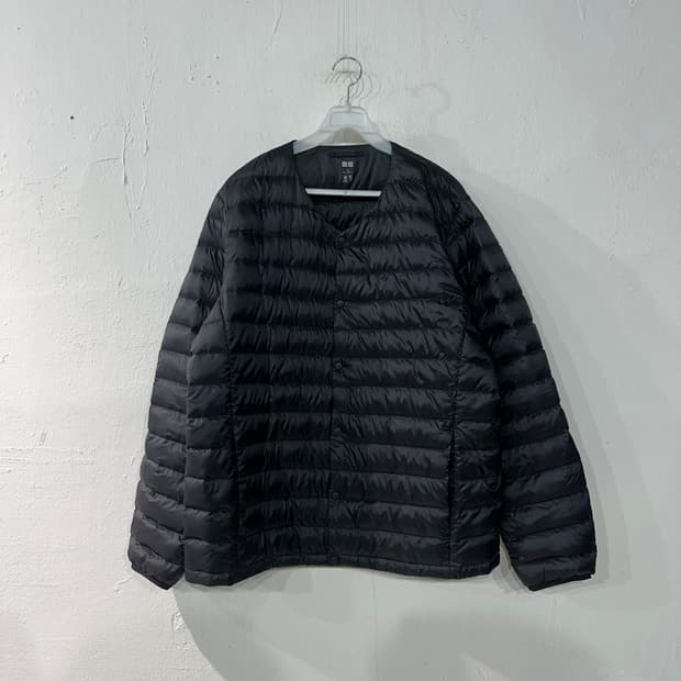 유니클로 경량패딩 XL