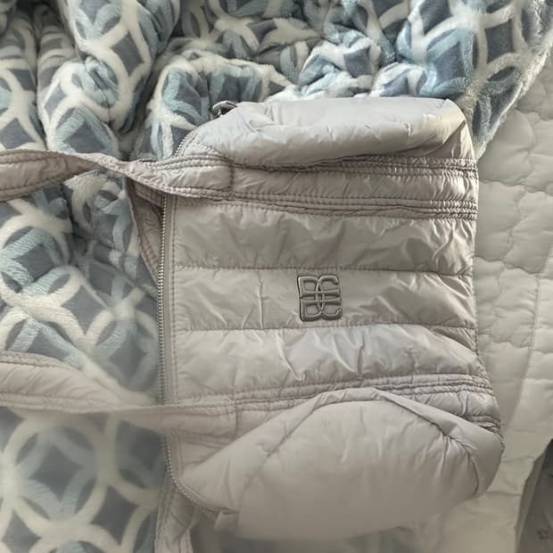 락케이크 나일론 패딩백