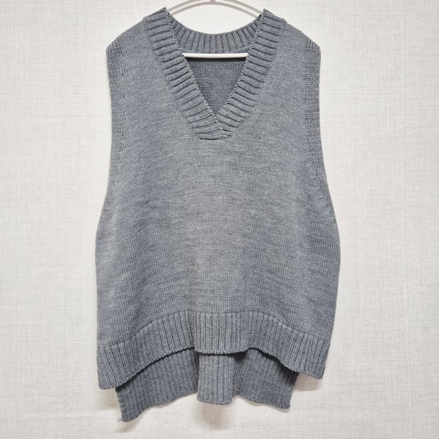 V넥 니트 조끼 그레이