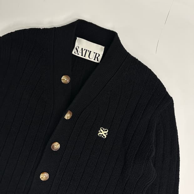 세터 파로 오버사이즈 부클 가디건 