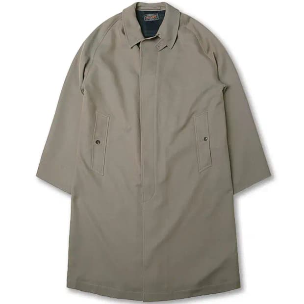 빔즈 플러스 [Beams +] 레글런 오버 핏 클래식 코트