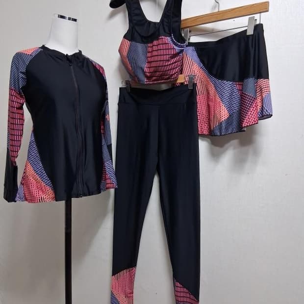 일본수입 여성 헬스저지운동복  4개 셋업 미착용 66
