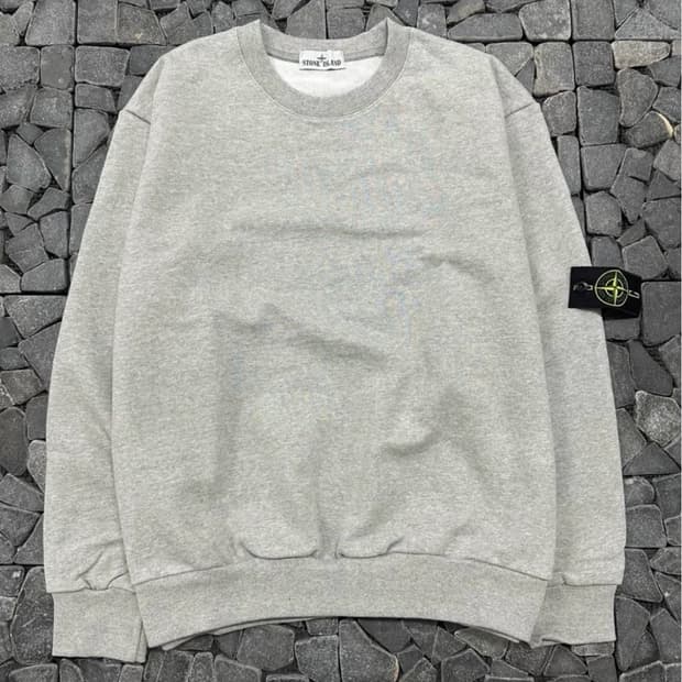 스톤아일랜드 맨투맨 회색