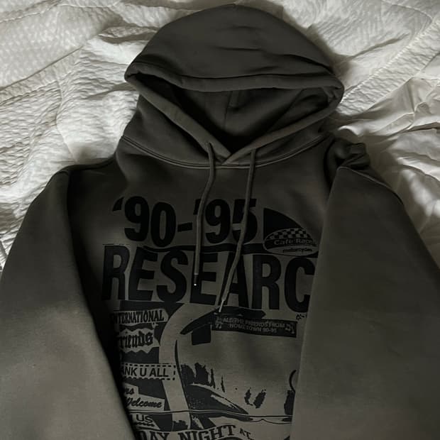  비바스튜디오 후드티