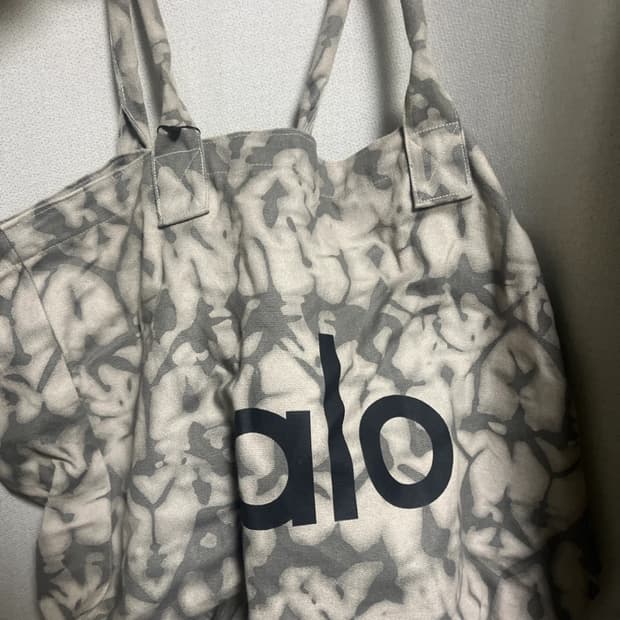 알로 타이다이 토트백