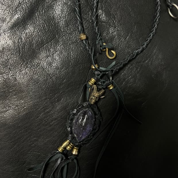 R6-12 VOID Necklace
