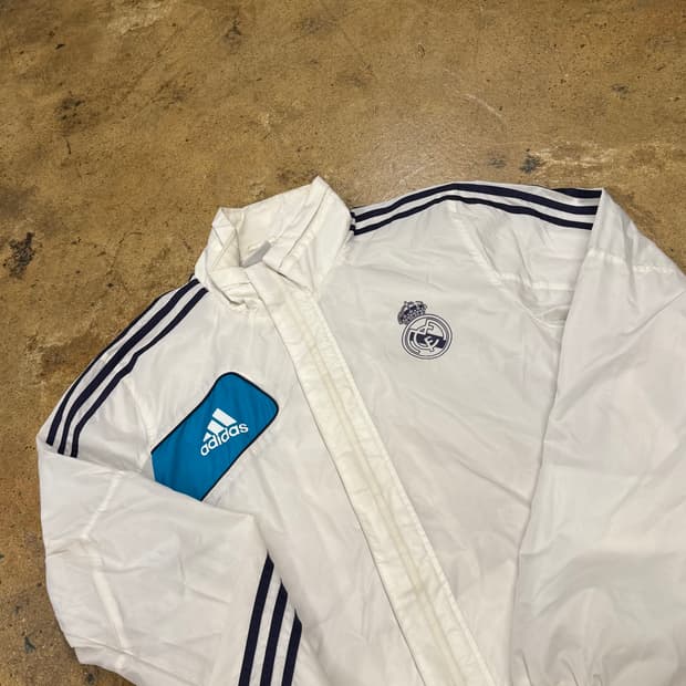 [정품] 아디다스 레알마드리드 바람막이 화이트 b18