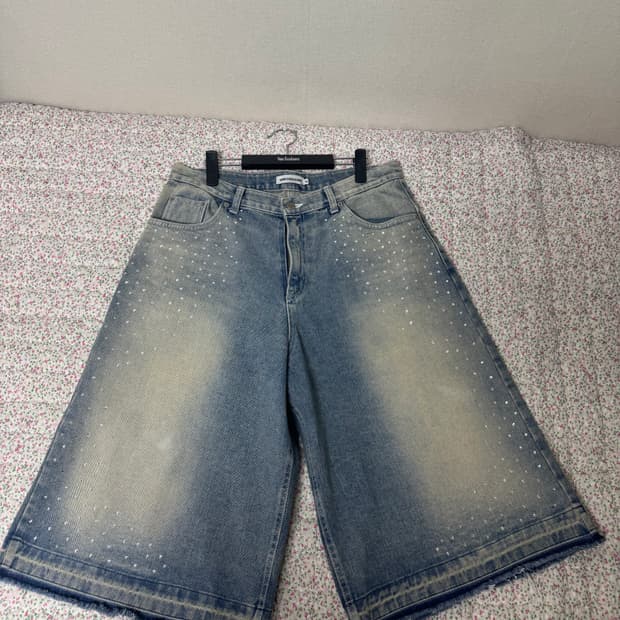 2 노쿨러스 와이드 데님 쇼츠 비즈드