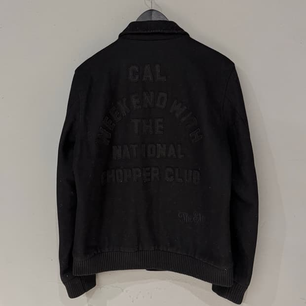 Stooge & Co 레터링 누빔 바시티자켓