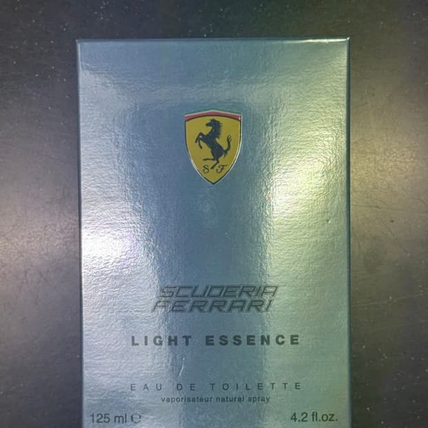 페라리 라이트 에센스 125ml
