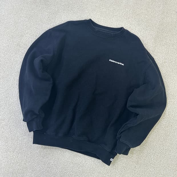 M 디스이즈네버댓 블랙 맨투맨 0323D